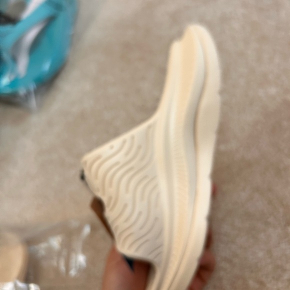 Hoka recovery Slide Sandals - Picture 4 of 6